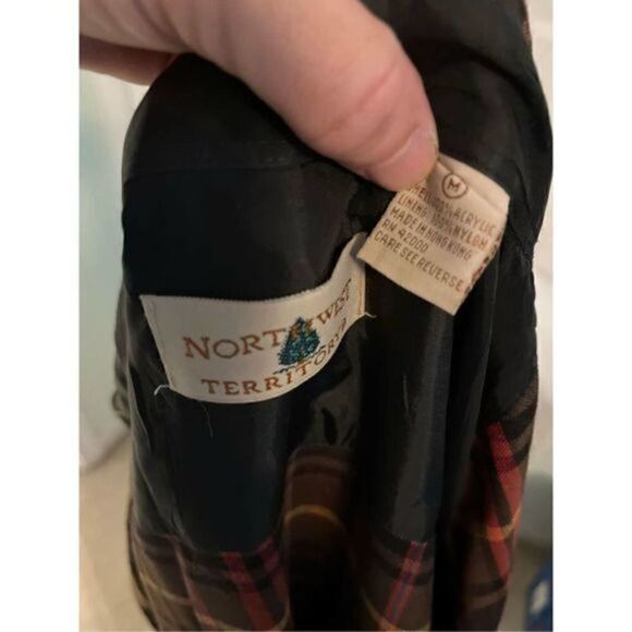 Northwest Territory Flannel Brown Plaid Long Sleeve Button Up Shirt. Size Medium - Picture 2 of 4